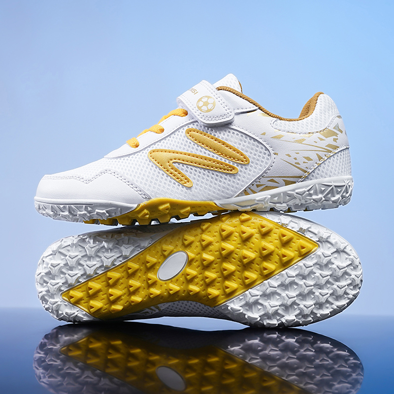 New Children Soccer Shoes Clea – обзор и цена Sports Equipment For Boys